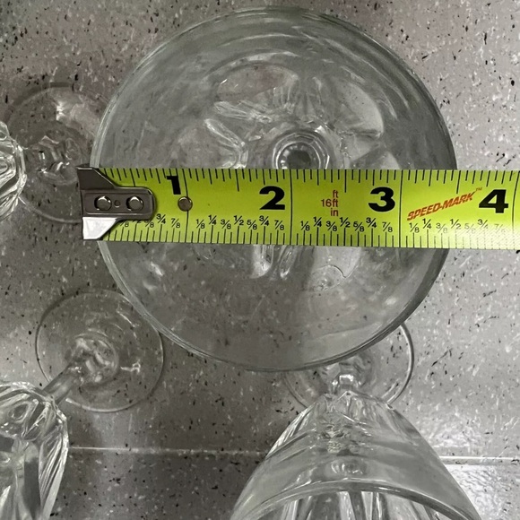 Cristal D’Arques Durand Petale Wine Glasses - Picture 5 of 5